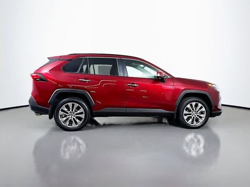 Certified 2022 Toyota RAV4 Limited image 9