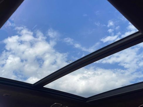 Used 2024 Jeep Grand Wagoneer Series III image 23