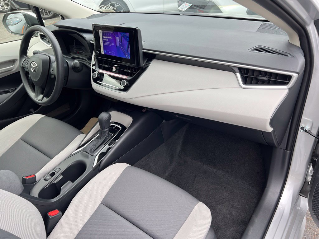 New 2027 Toyota Corolla LE w/ LE Premium Package FWD image 17