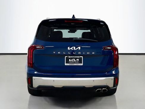 Used 2024 Kia Telluride S w/ S Sunroof Package image 6