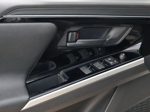 Used 2024 Toyota bZ4X XLE image 26