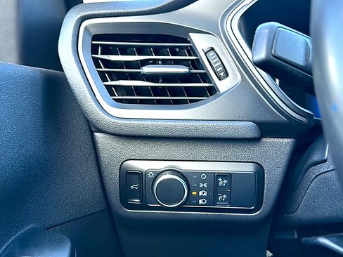 Used 2024 Ford Escape Active image 35