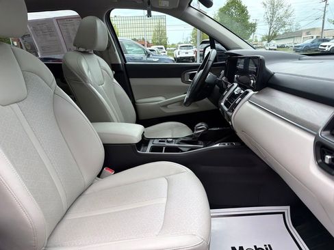 Certified 2023 Kia Sorento X-Line EX AWD/4WD image 11