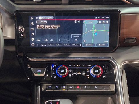 Used 2025 GMC Sierra 1500 Denali Ultimate AWD/4WD image 16