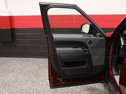 Used 2015 Land Rover Range Rover Sport HSE image 34