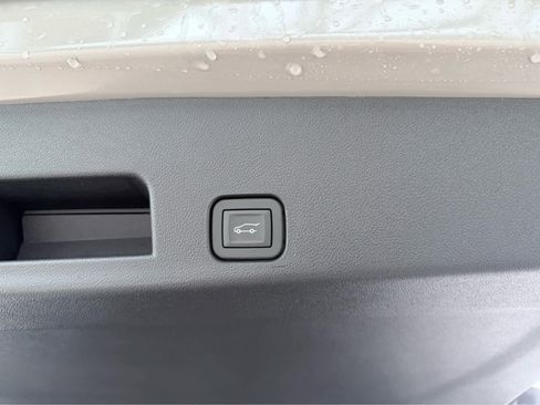 New 2026 Chevrolet Traverse Z71 w/ Enhanced Driving Package image 43