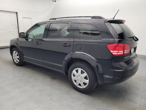 Used 2017 Dodge Journey SE w/ Flexible Seating Group image 3