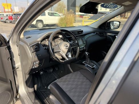 Used 2019 Nissan Rogue Sport SV w/ All-Weather Package image 15