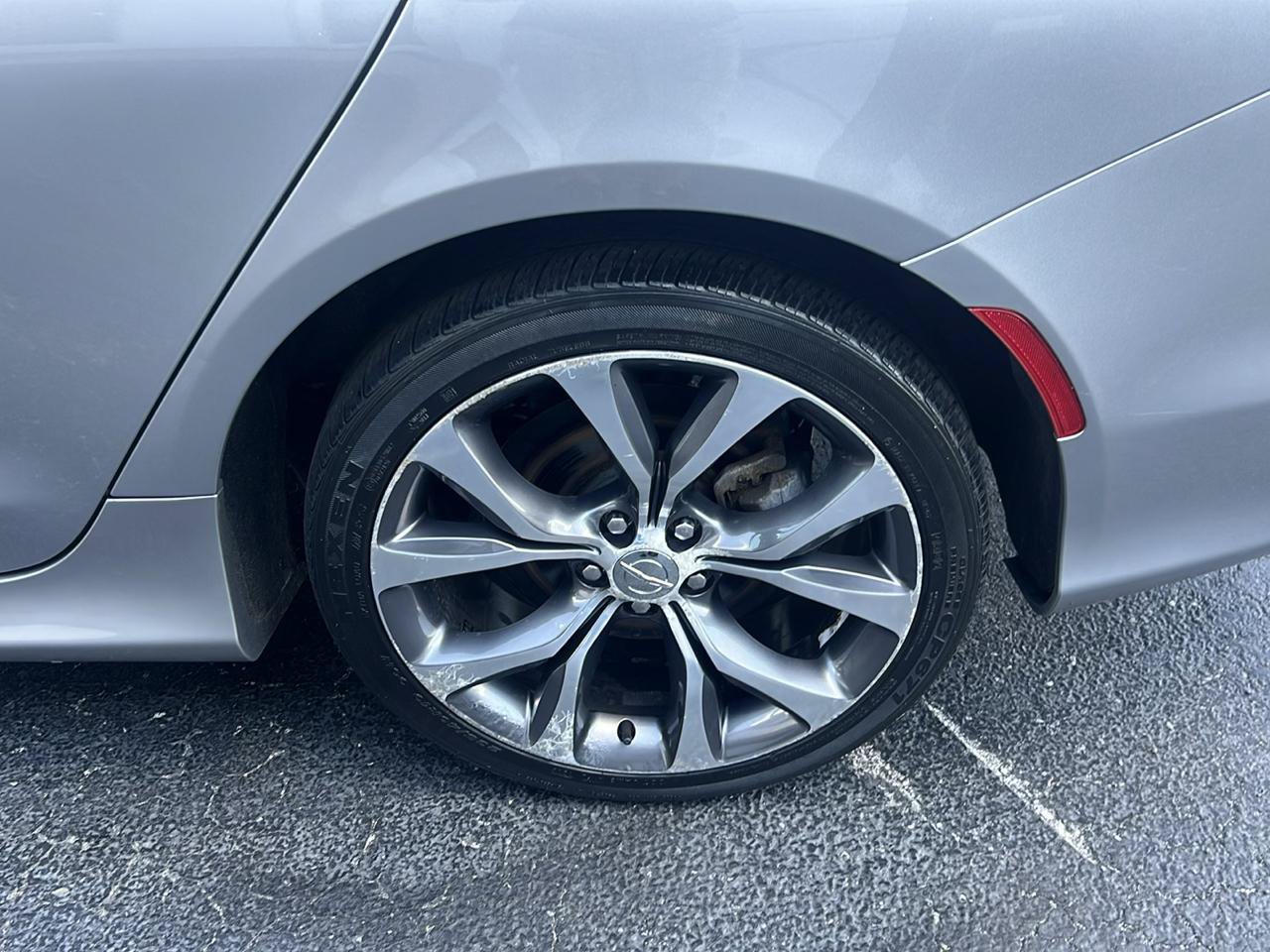 Used 2016 Chrysler 200 C w/ Quick Order Package 26P FWD image 23