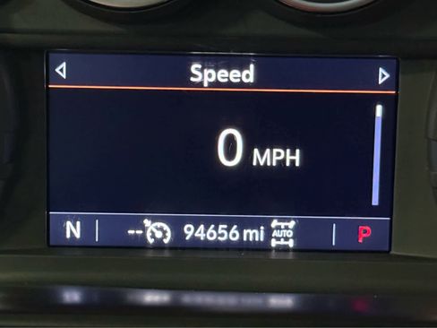 Used 2020 Chevrolet Silverado 1500 RST image 27