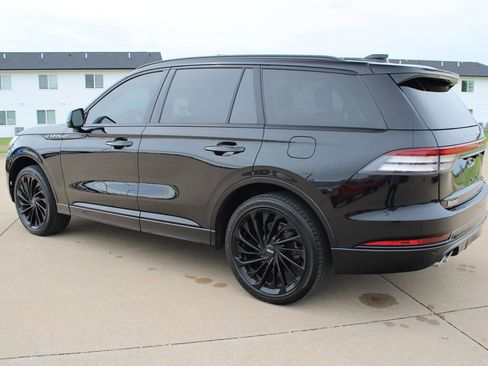 Used 2025 Lincoln Aviator Reserve w/ Equipment Group 201A AWD/4WD image 17
