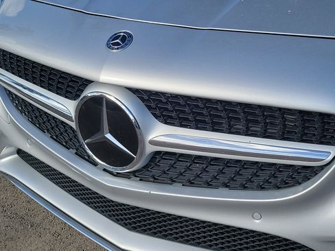 Used 2019 Mercedes-Benz SLC 300 image 8