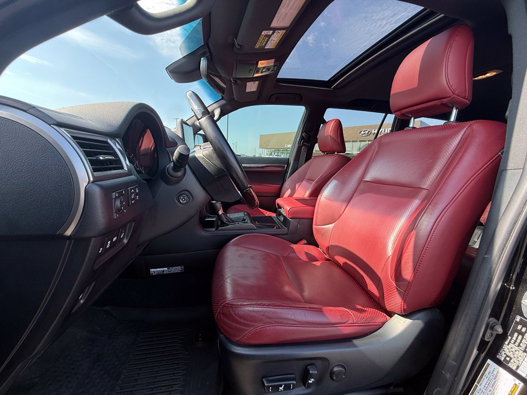 Used 2023 Lexus GX 460 Luxury w/ Sport Design Package AWD/4WD image 23