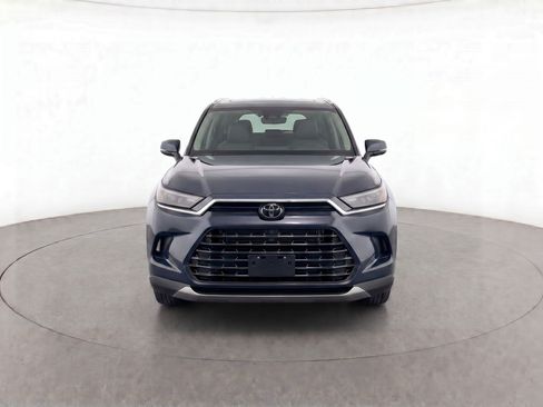 Used 2026 Toyota Grand Highlander AWD image 8