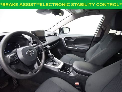 Used 2024 Toyota RAV4 LE image 8