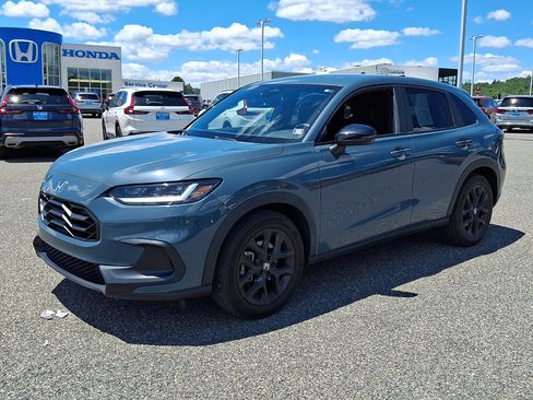 Used 2023 Honda HR-V Sport image 3
