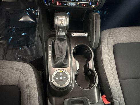 Used 2022 Ford Bronco Big Bend image 22