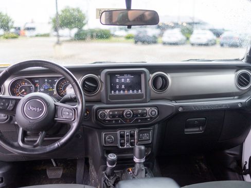 Used 2021 Jeep Wrangler Unlimited Sport image 36