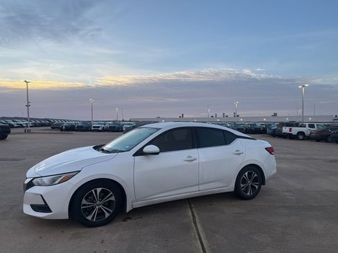 Certified 2022 Nissan Sentra SV image 11