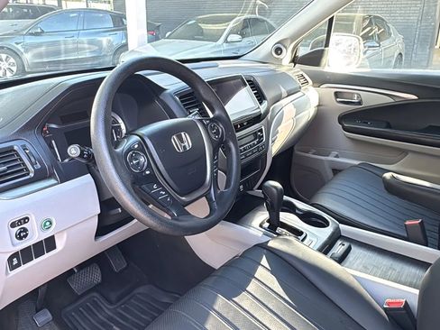 Used 2017 Honda Pilot EX image 13