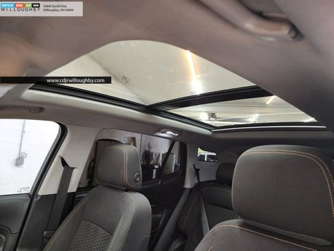 Used 2018 GMC Terrain SLE w/ Driver Convenience Package AWD/4WD image 22