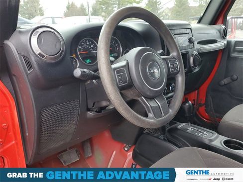 Used 2018 Jeep Wrangler Unlimited Sport image 9