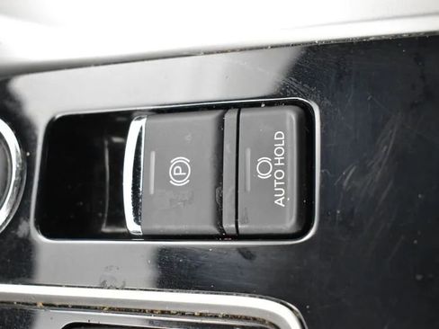 Used 2024 Mitsubishi Eclipse Cross SEL AWD/4WD image 34
