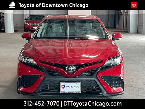 Used 2023 Toyota Camry SE FWD image 3