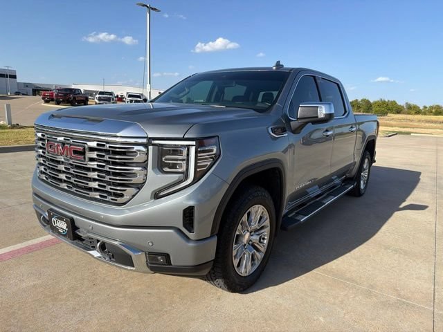 Used 2025 GMC Sierra 1500 Denali AWD/4WD image 1