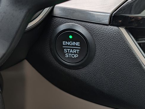 Certified 2021 Ford Escape Titanium image 35