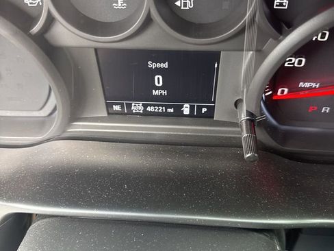 Used 2021 Chevrolet Silverado 1500 Custom Trail Boss AWD/4WD image 3