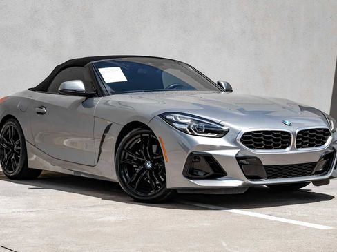 Used 2024 BMW Z4 sDrive30i w/ Convenience Package RWD image 9