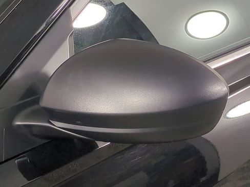 Used 2025 Nissan Altima 2.5 SV FWD image 12