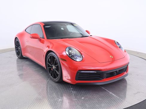 Used 2022 Porsche 911 Carrera S RWD image 9