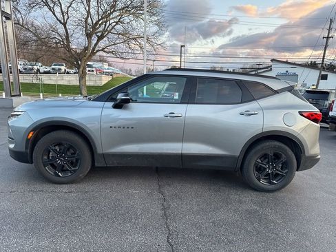 Used 2023 Chevrolet Blazer LT w/ Midnight/Sport Edition image 4