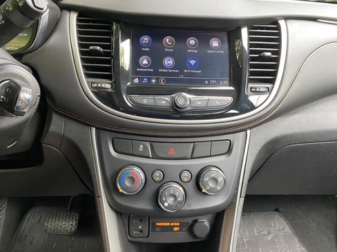 Used 2018 Chevrolet Trax LS FWD image 23