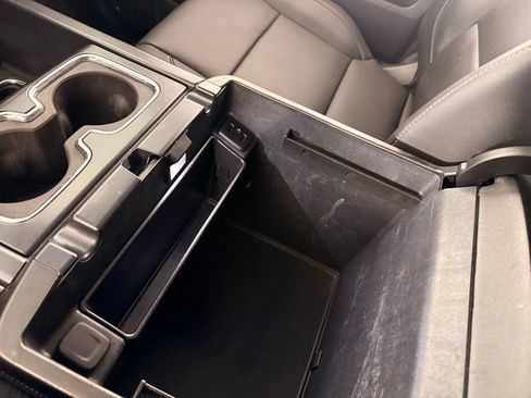 Used 2019 Chevrolet Silverado 2500 LTZ w/ Midnight Edition AWD/4WD image 41