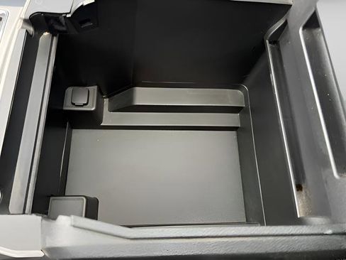 Used 2017 Ford F350 Platinum w/ Platinum Ultimate Package image 21