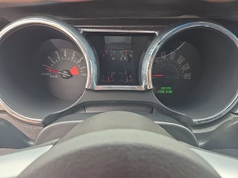 Used 2006 Ford Mustang GT Premium RWD image 22