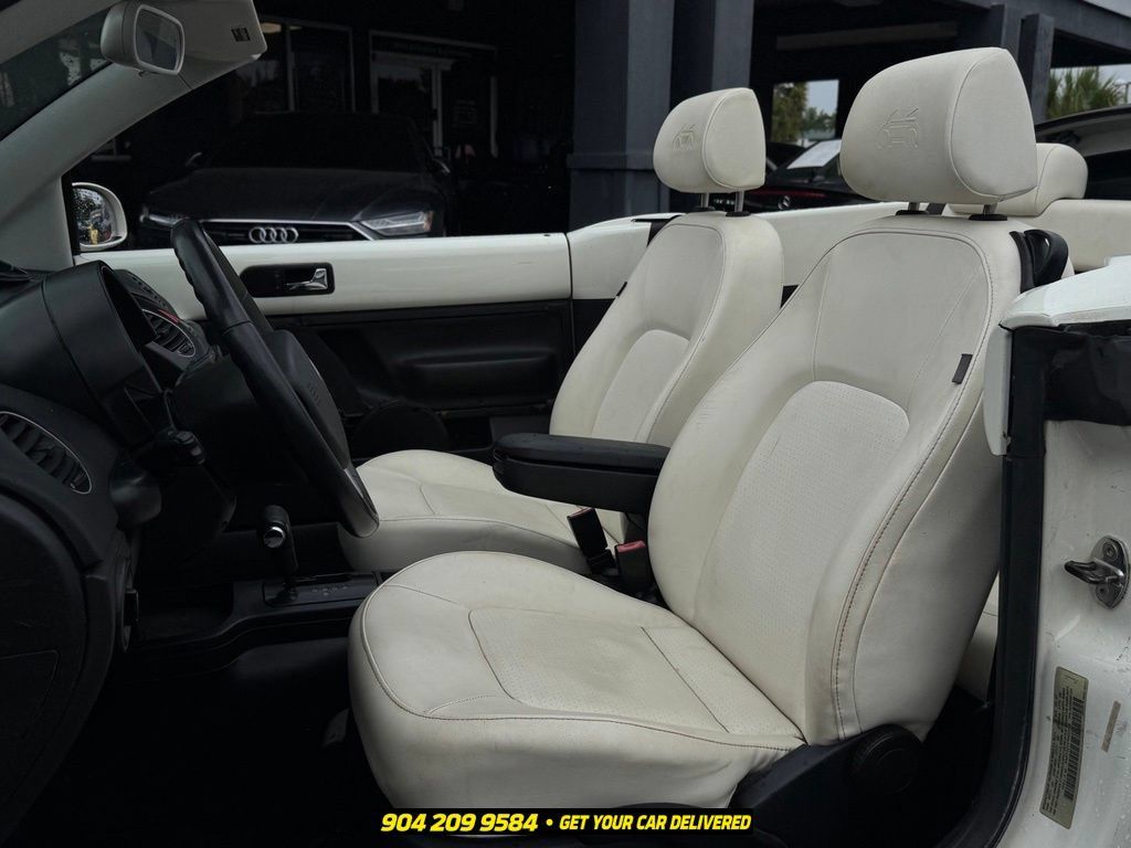 Used 2007 Volkswagen Beetle Triple White Edition FWD image 13