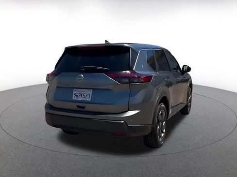 Used 2025 Nissan Rogue SV AWD/4WD image 15