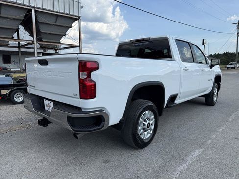 Used 2024 Chevrolet Silverado 2500 LT AWD/4WD image 7