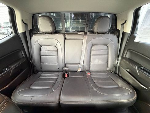 Used 2017 GMC Canyon Denali AWD/4WD image 4