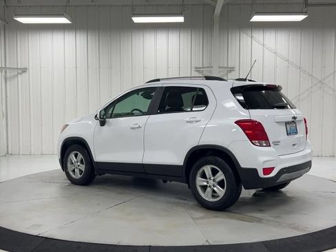 Used 2021 Chevrolet Trax LT FWD image 6