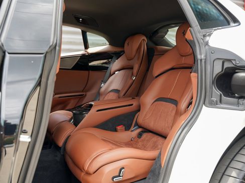 Used 2025 Ferrari Purosangue AWD/4WD image 56