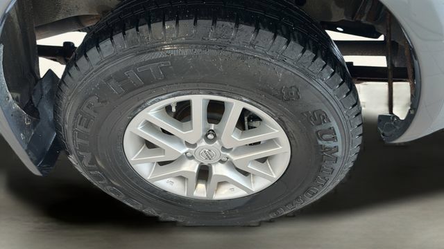 Used 2017 Nissan Frontier SV AWD/4WD image 17