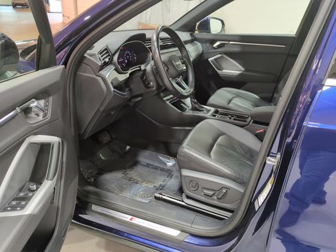 Used 2021 Audi Q3 2.0T Premium w/ Convenience Package AWD/4WD image 19