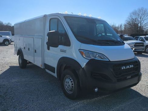 New 2024 RAM ProMaster 3500 w/ Convenience Group image 7