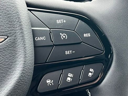 New 2026 Chrysler Pacifica Select w/ S Appearance Package FWD image 20