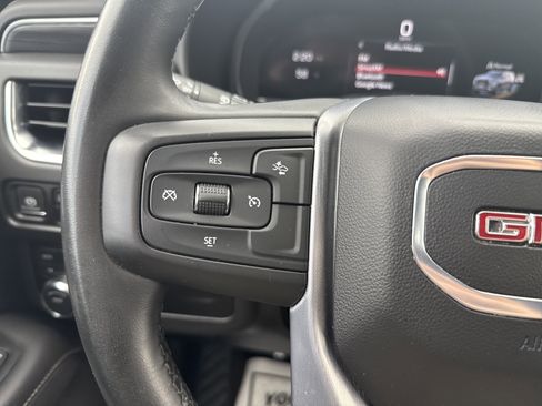 Used 2024 GMC Yukon SLT image 19